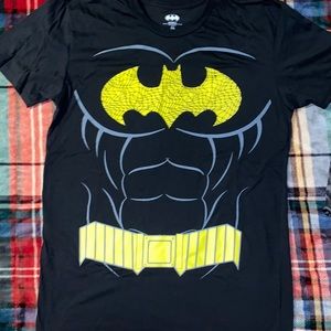LIKE NEW Men’s Batman Shirt